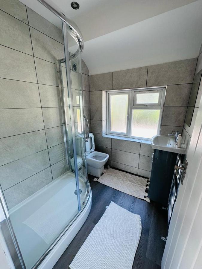 Earley Burmese - 5 Bedroom House מראה חיצוני תמונה